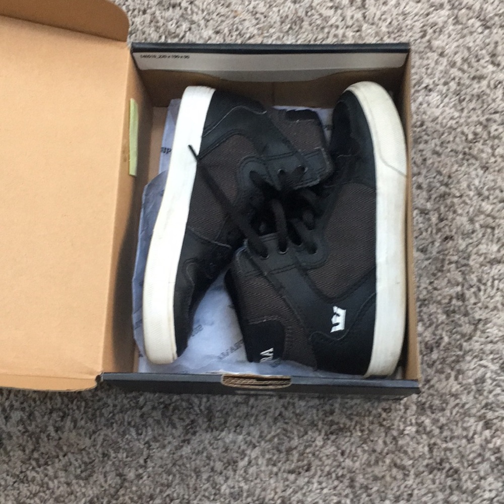 Supra Boys shoe
